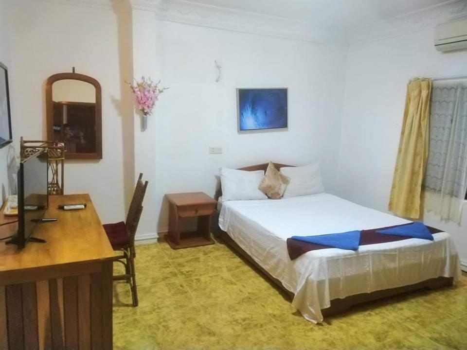 Divers Hotel Sihanoukville Extérieur photo